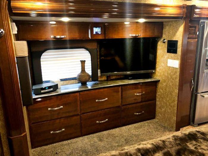 Used 2012 Newmar King Aire 4584