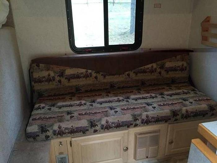 Used 2005 TrailsWest TW712