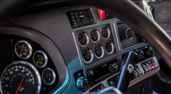 Used 2020 KENWORTH T880