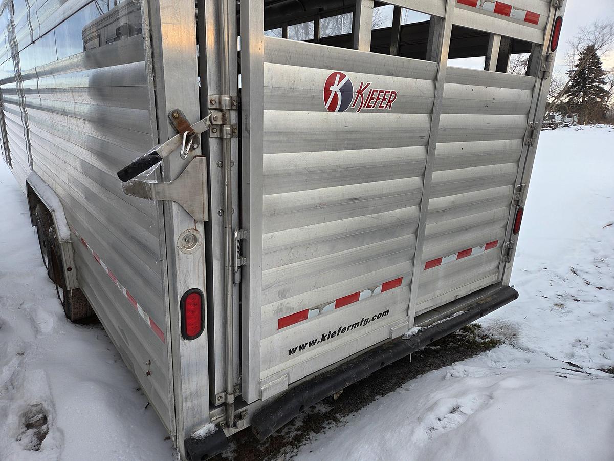 Used 2018 Kiefer Horse Trailer