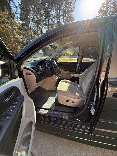 Used 2012 Dodge Grand Caravan SXT