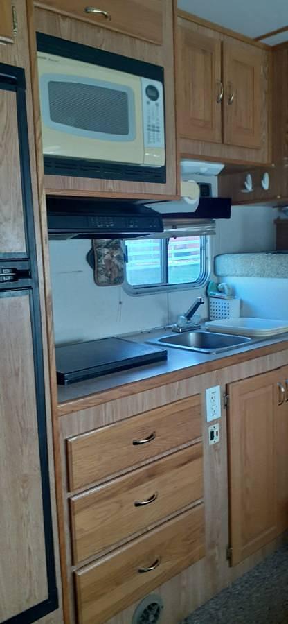 Used 2003 Featherlite 3 Horse Trailer w/LQ