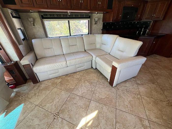 Used 2011 Winnebago Tour 42QD