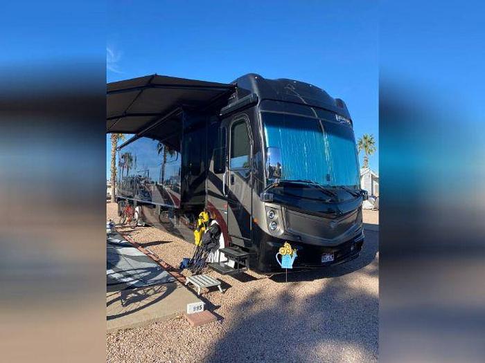Used 2019 Fleetwood Discovery LXE 40M