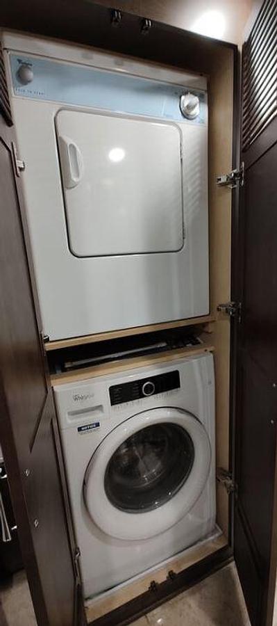 Used 2018 Newmar Ventana 4369