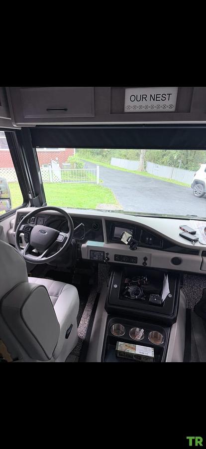 Used 2024 Fleetwood Flair 28A