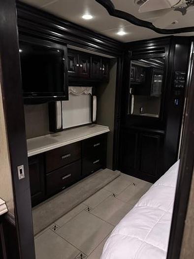 Used 2013 Tiffin Motorhomes Allegro Bus 45 LP