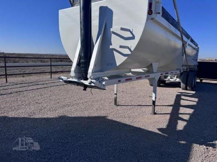 Used 2021 Construction Trailer Spec CTS HRD 32 Steel Quarter Frame End Dump