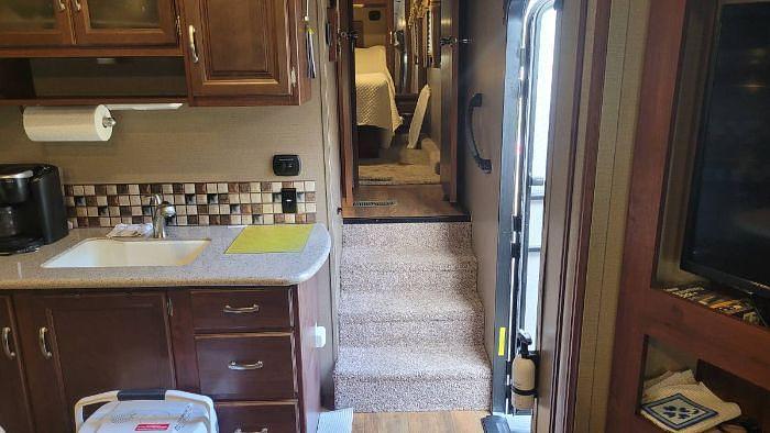 Used 2015 Keystone Outback Superlite 286FRL