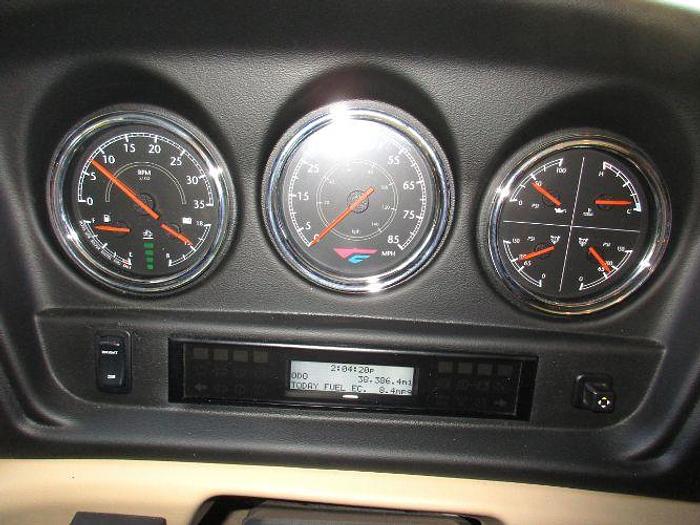 Used 2015 Fleetwood Discovery LXE 40E