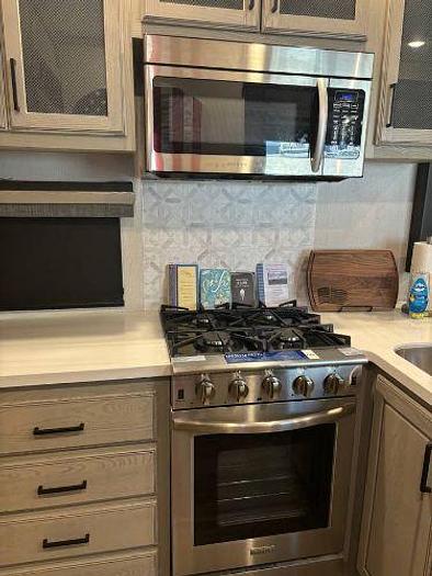 Used 2023 Keystone Alpine 3910RK