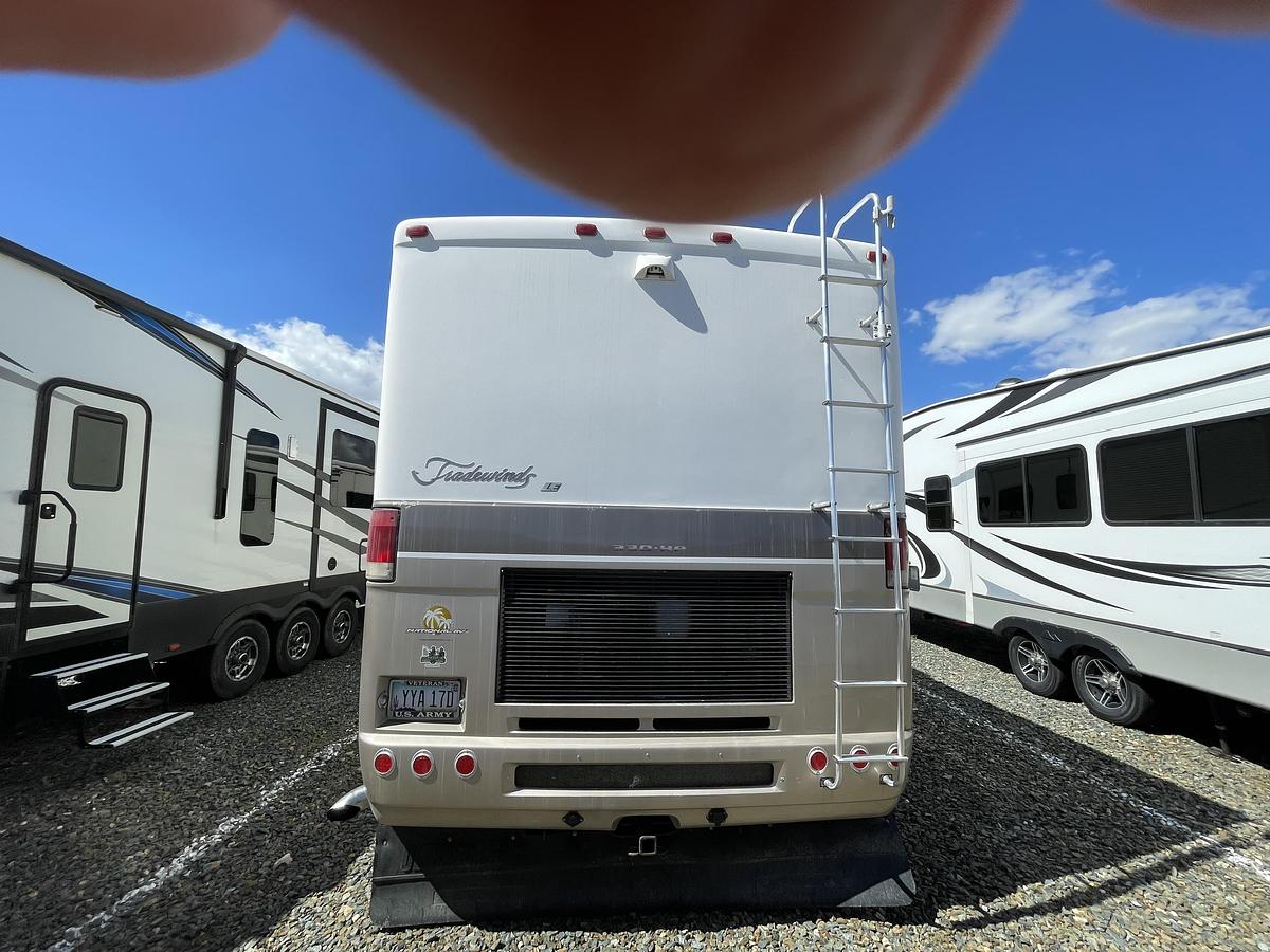 Used 2002 National Tradewinds Class A Motorhome