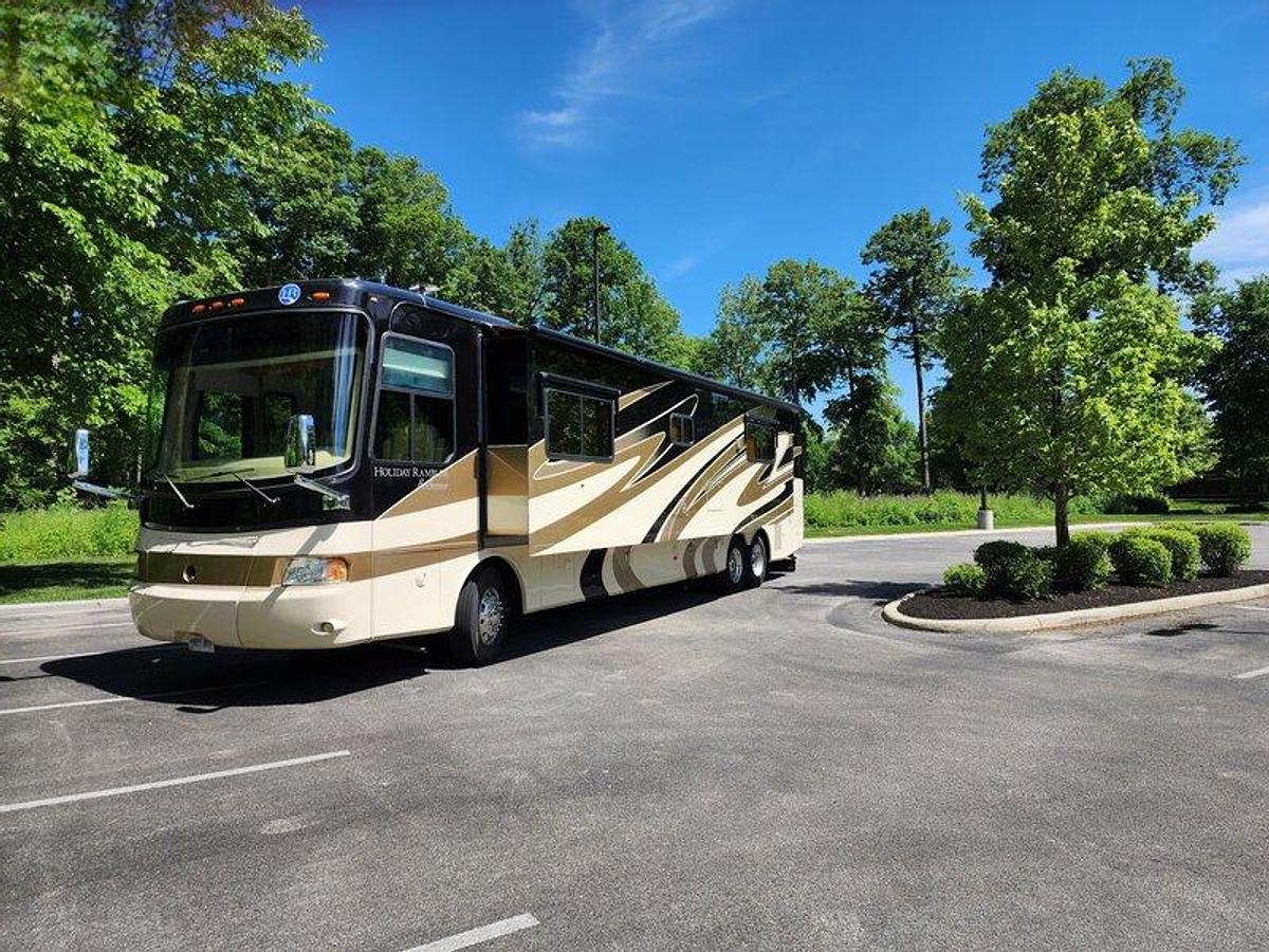 Used 2011 Holiday Rambler Endeavor 43DFT