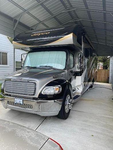 Used 2018 Jayco Seneca 37TS