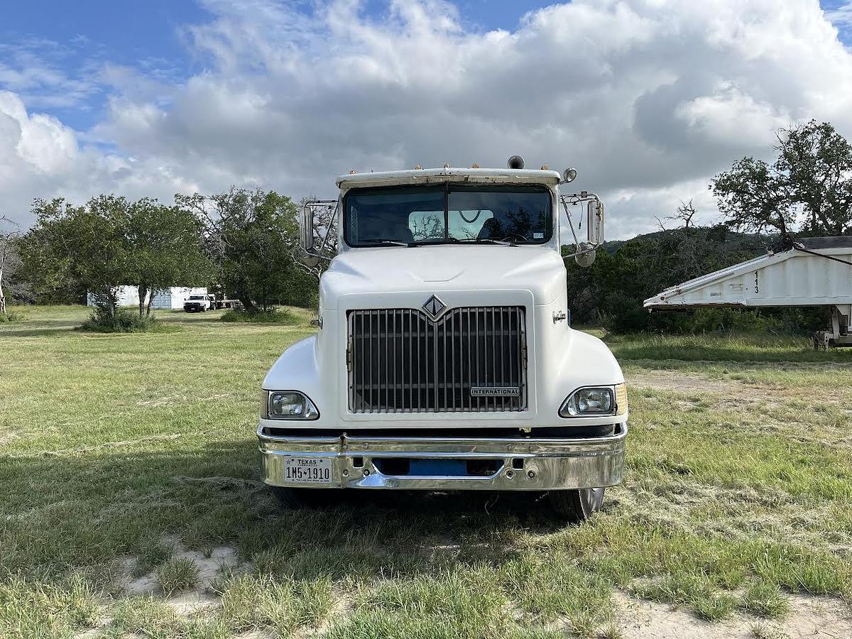 Used 1998 International 9400 Day Cab