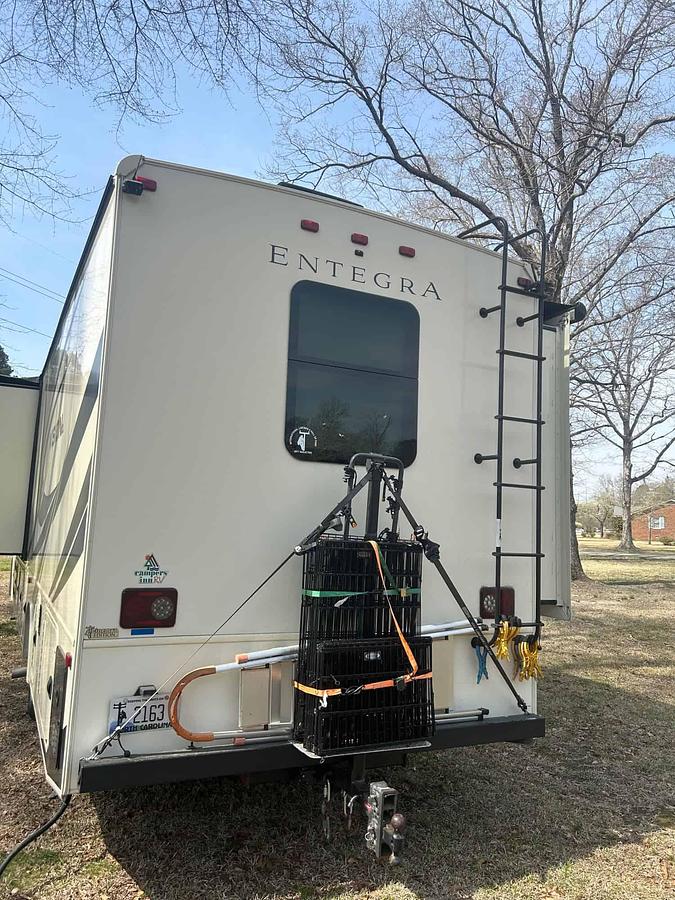 Used 2022 Entegra Vision XL 34G