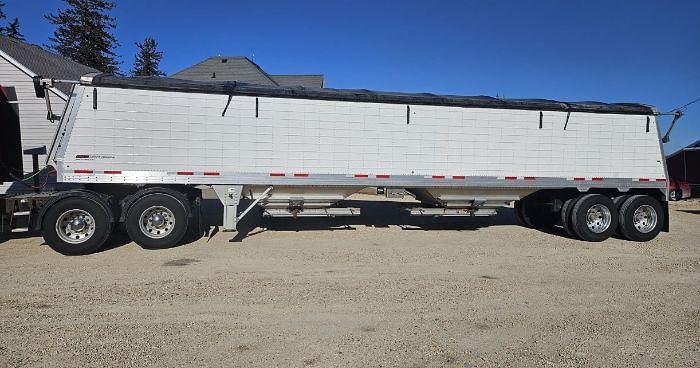 Used 2023 Timpte super hopper