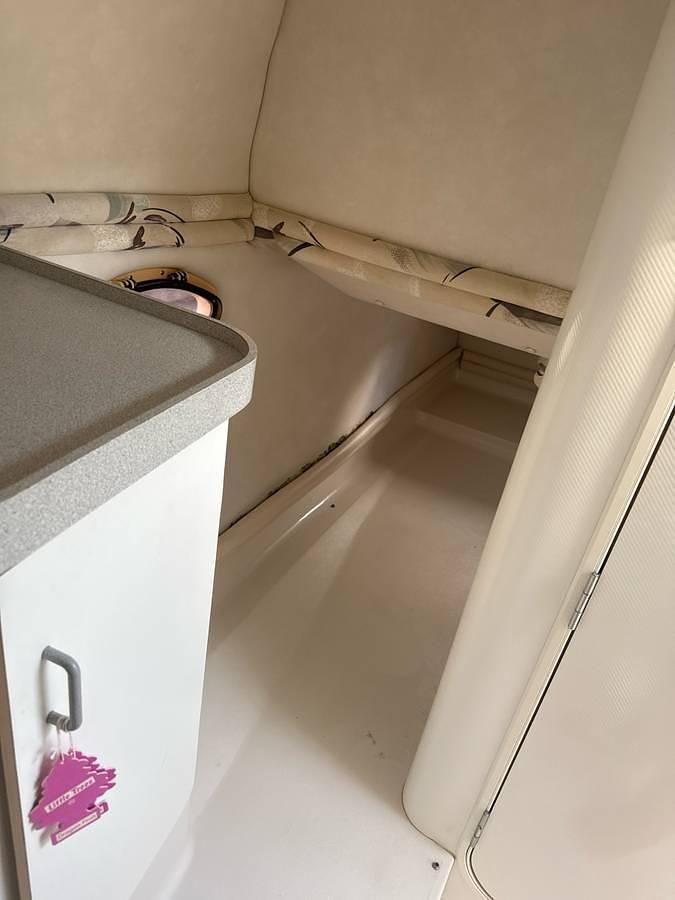 Used 1997 Chris Craft 26 Crowne