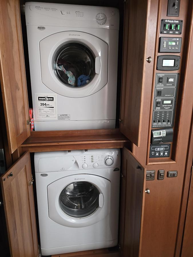 Used 2010 Winnebago Tour 42AD