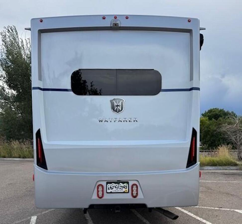 Used 2022 Tiffin Wayfarer 25TW Class C Motorhome