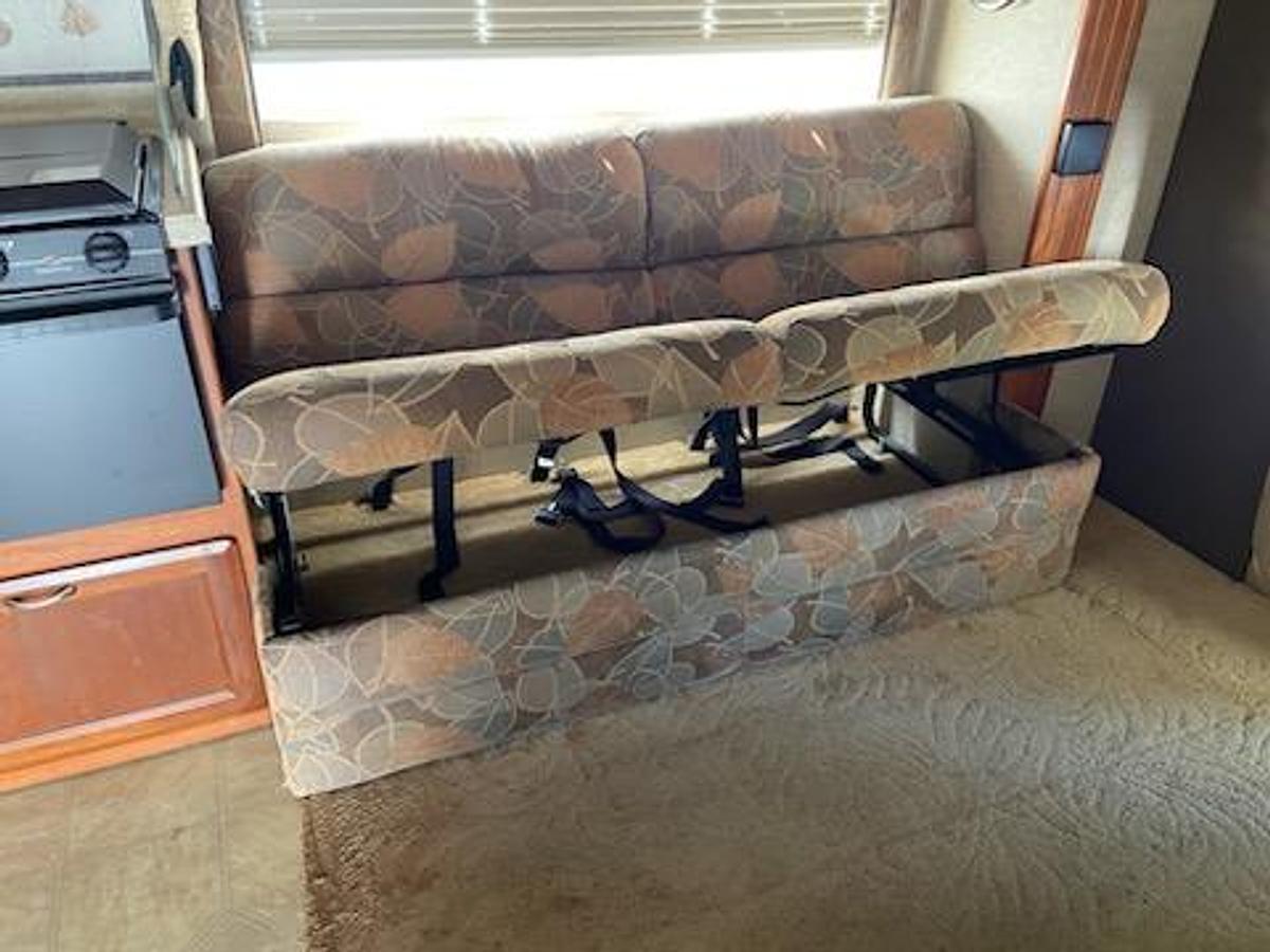 Used 2004 Jayco Granite Ridge Class C Motorhome