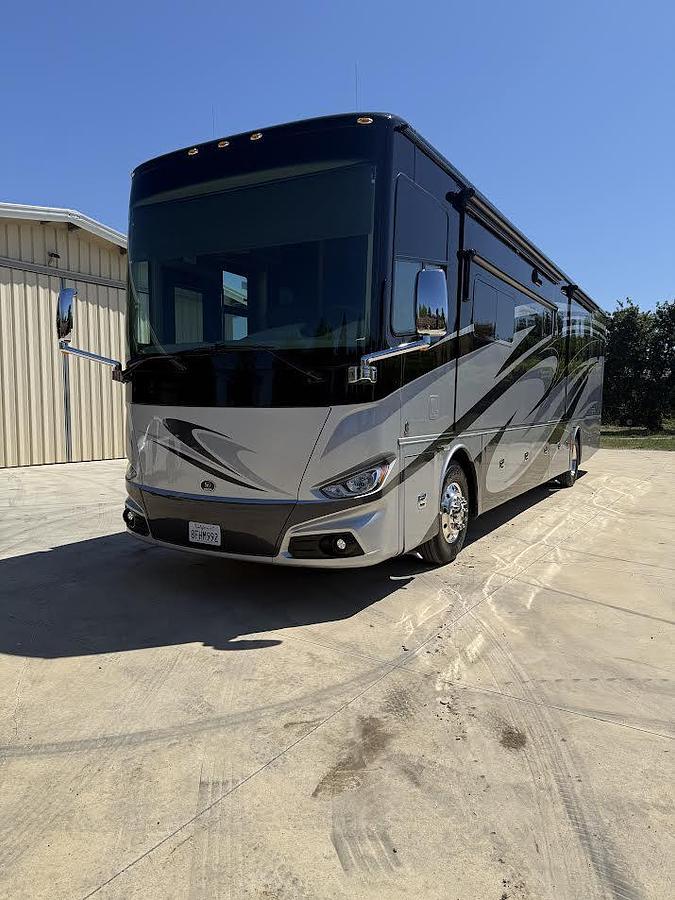 Used Premium 2018 Tiffin Phaeton 40IH XSH