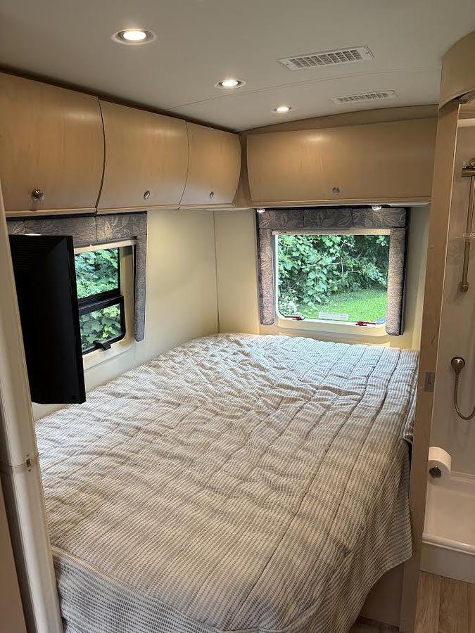 Used 2015 Leisure Travel Van Serenity Class B Motorhome