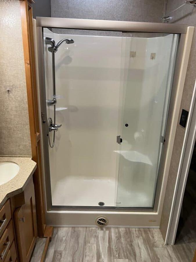 Used 2019 40' Vanleigh Vilano 375FL