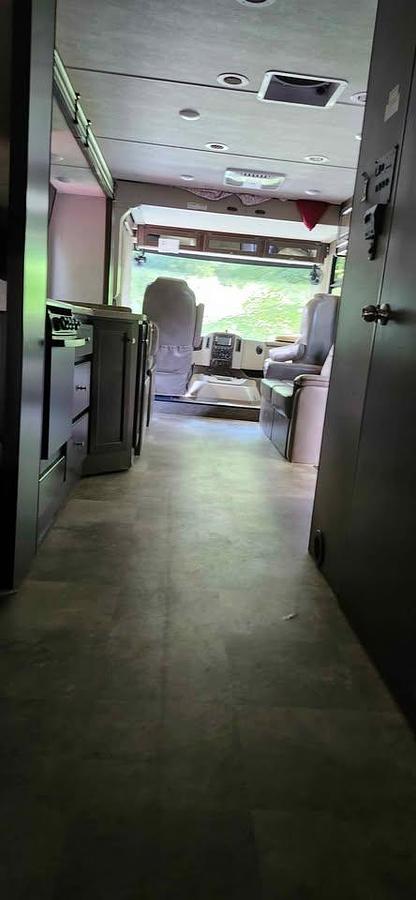 Used 2017 Thor Windsport 34J