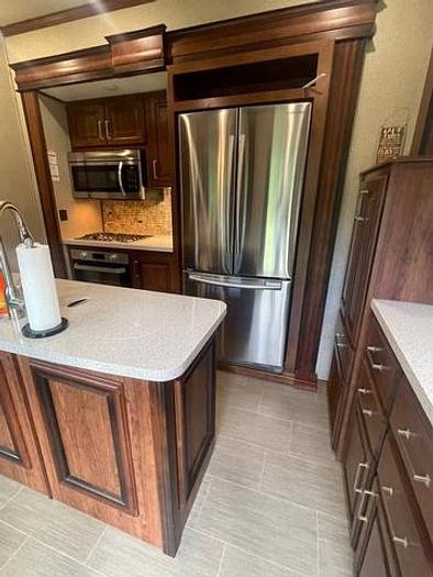 Used 2018 Keystone Alpine 3701FL