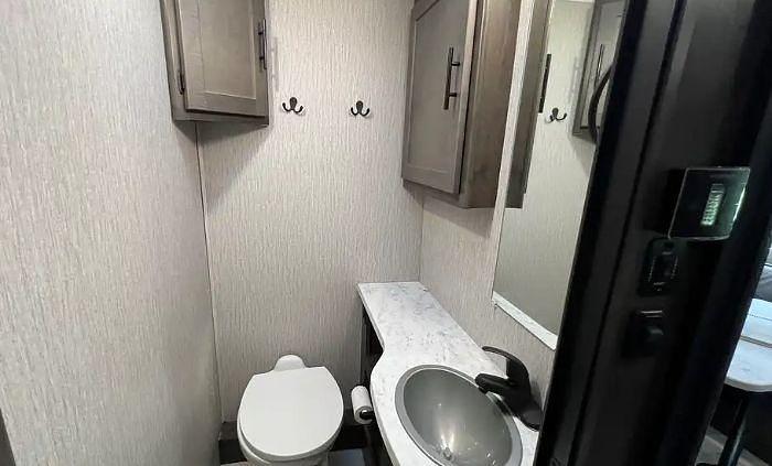 Used 2022 Coachmen Leprechaun 319MB