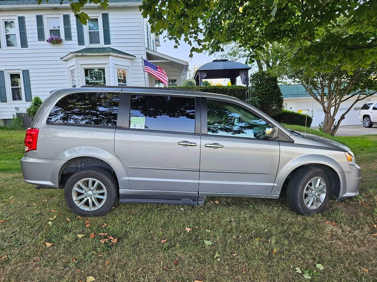 Used 2016 Dodge Grand Caravan RT SXT Van