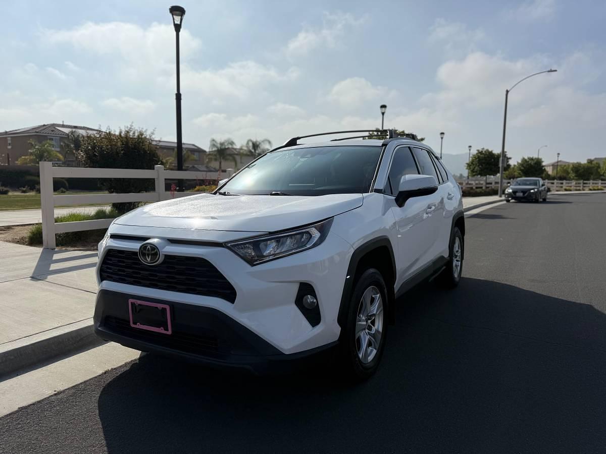 Used 2021 Toyota RAV4 XLE AWD