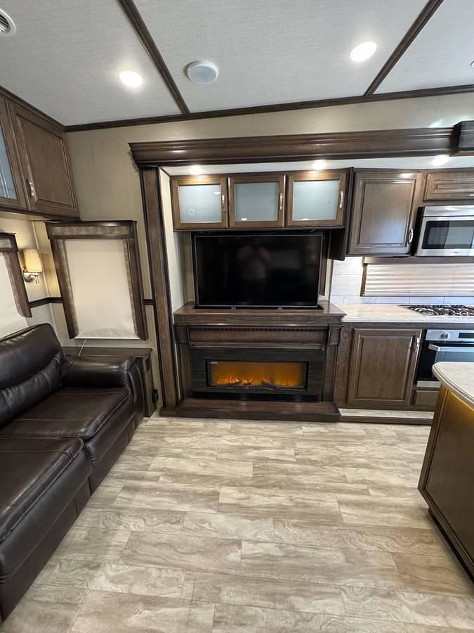 Used 2018 Grand Design Solitude ST384GK