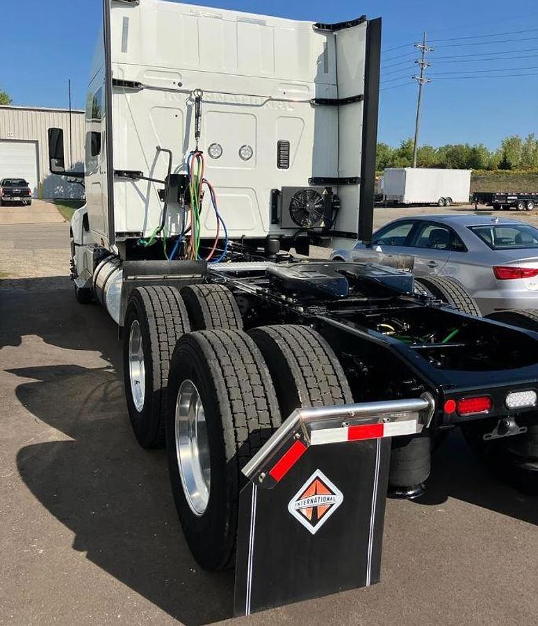 Used 2025 INTERNATIONAL LT Conventional Sleeper Semi