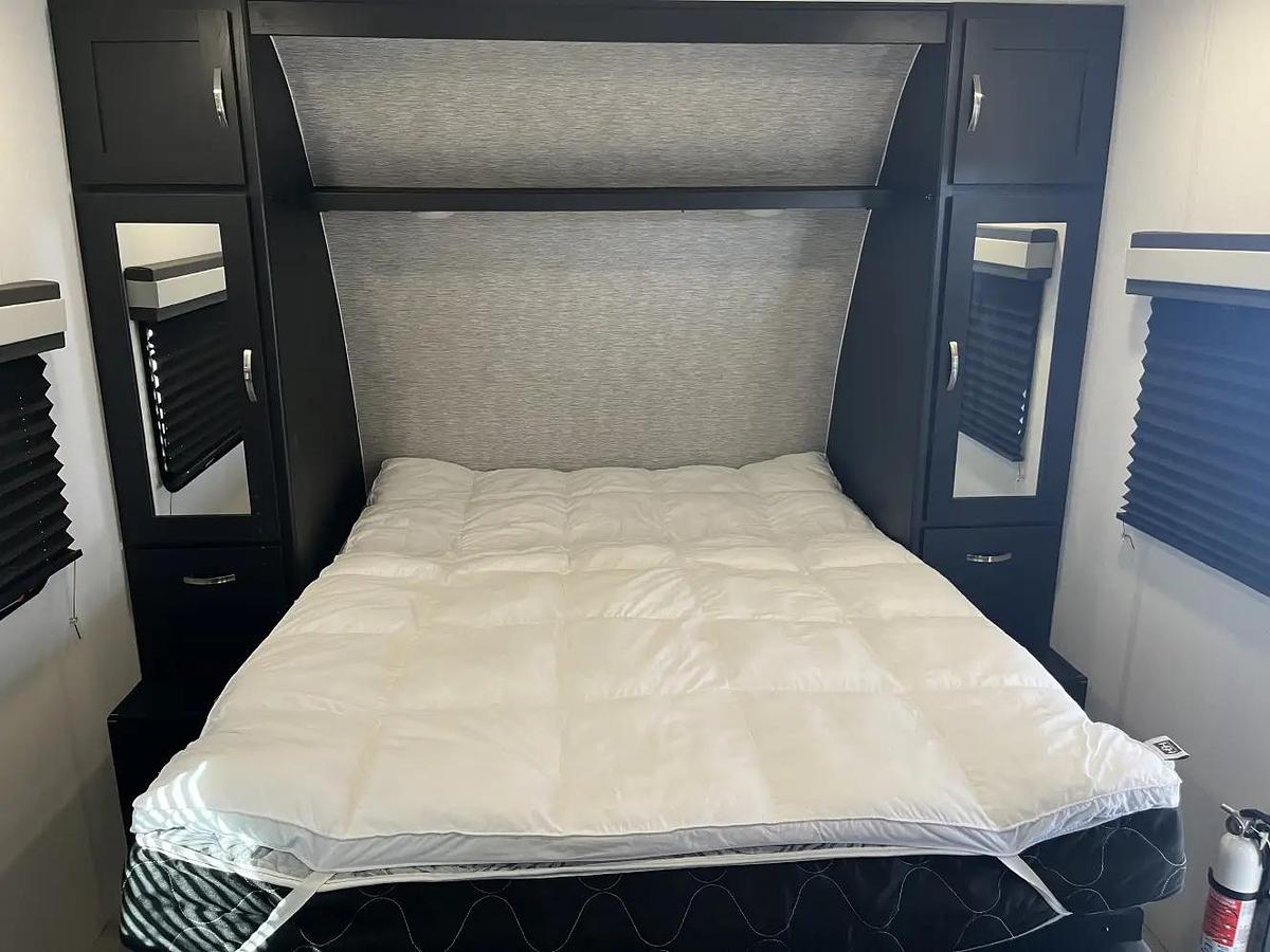 Used 2023 Coachmen Freedom Express Select 22se