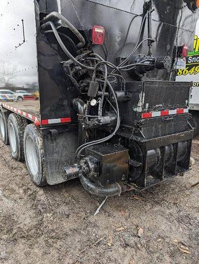 Used 1998 INTERNATIONAL 9400 with Mulch Blower