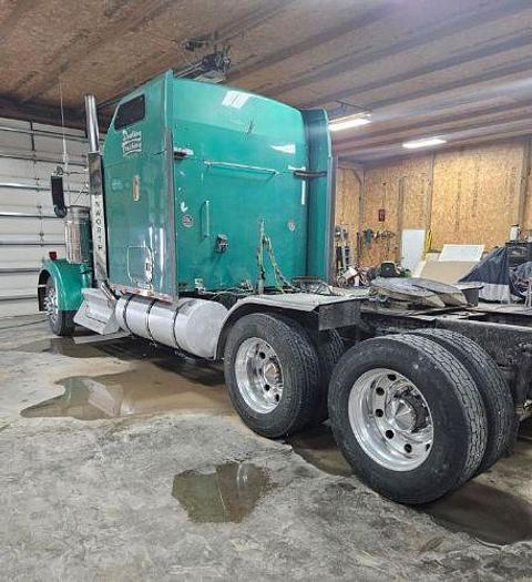 Used 2007 KENWORTH W900L