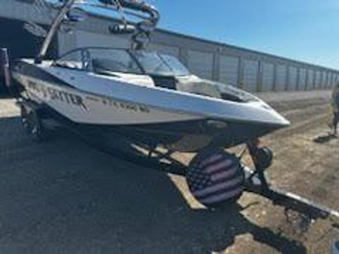 Used 2012 Malibu Wakesetter 247 LSV