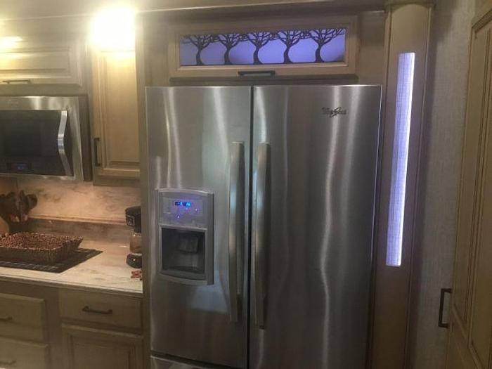 Used 2017 Crossroads Redwood RW4120GK