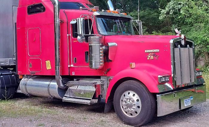 Used 2006 KENWORTH W900L