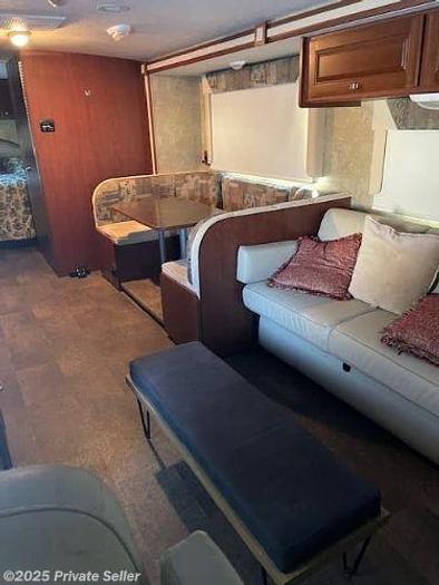 Used 2015 Winnebago Vista 31KE