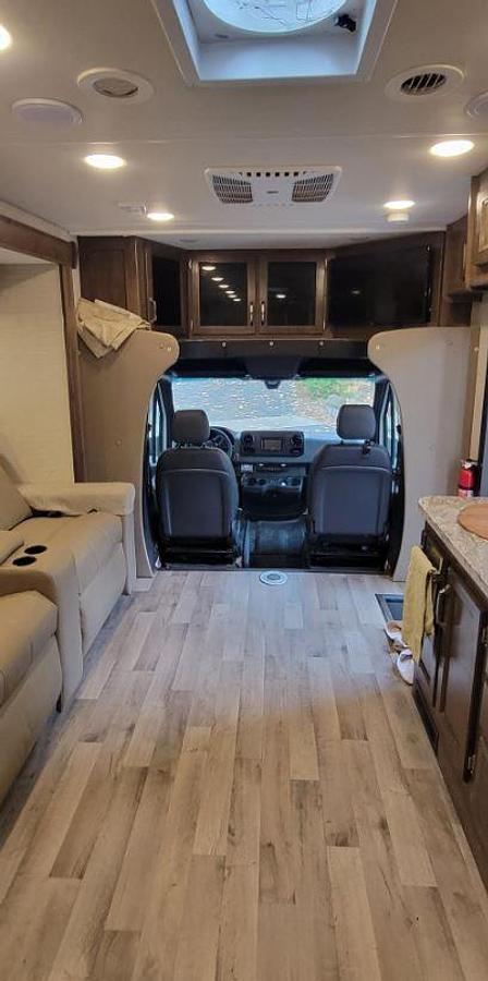 Used 2020 JAYCO MELBOURNE 24L Class C Motorhome