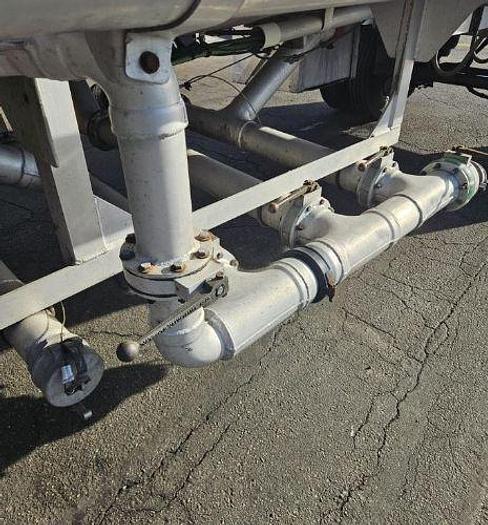 Used 2012 Peterbilt 384 Fuel Truck