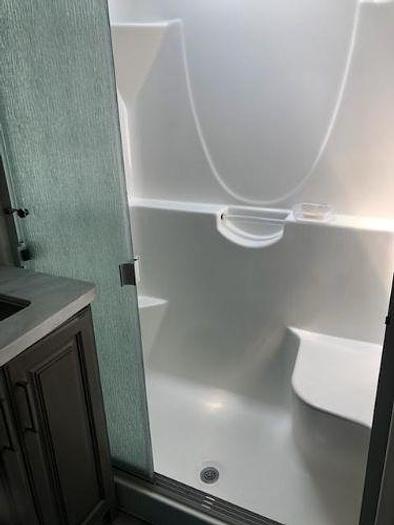 Used 2021 Keystone Montana 3760FL