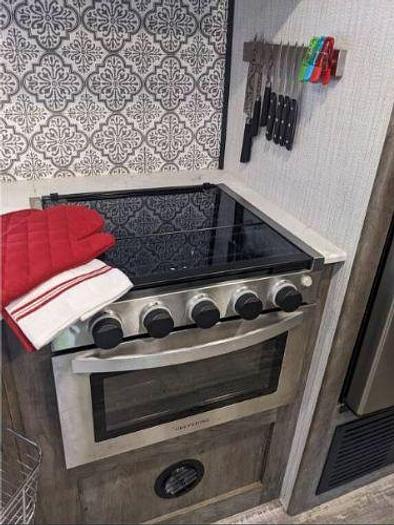 Used 2021 Heartland North Trail Ultra Lite 24BHS