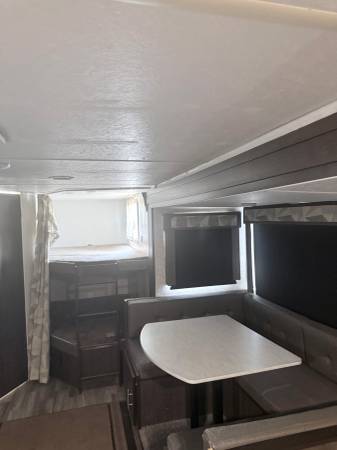 Used 2018 Forest River Wildwood X-Lite 263BH XL | Bunkhouse | Outdoor Kitchen | Fireplace | Like New