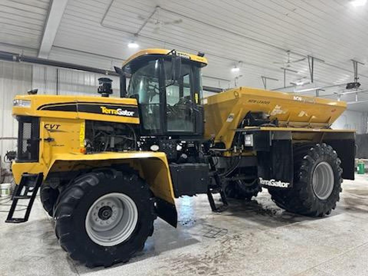 Used 2016 Terragator TG8400B Spreader