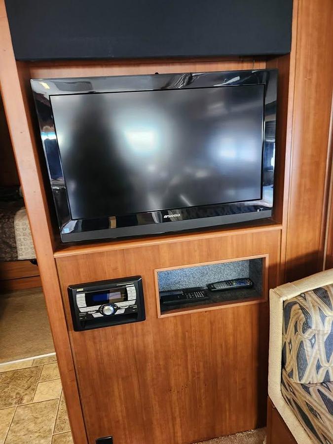 Used 2010 Fleetwood Terra Class A Motorhome