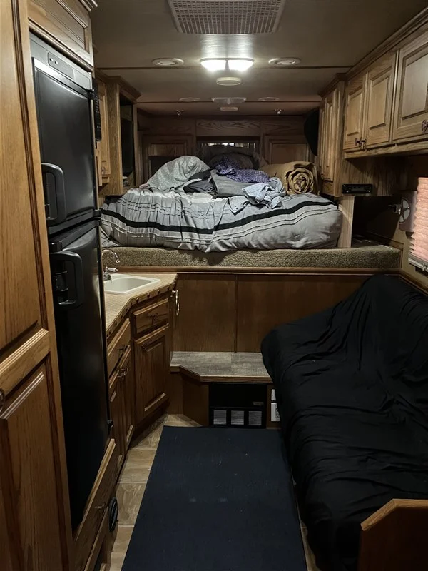 Used 2005 Elite 5 Horse Trailer